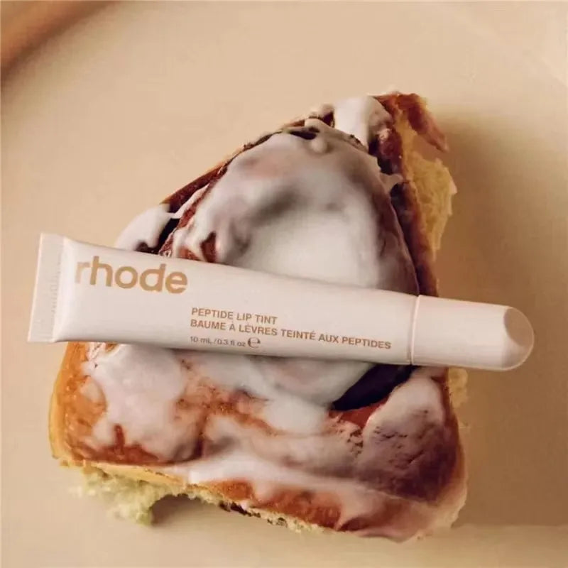 Glossy Peptide-Style Lip Balm